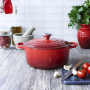 Votre cadeau : la cocotte en fonte émaillée Le Creuset